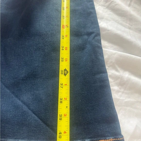 torrid Jeans Mid to Dark Blue slim Bootcut super stretch mid rise Zise 20S NWT - Picture 14 of 14